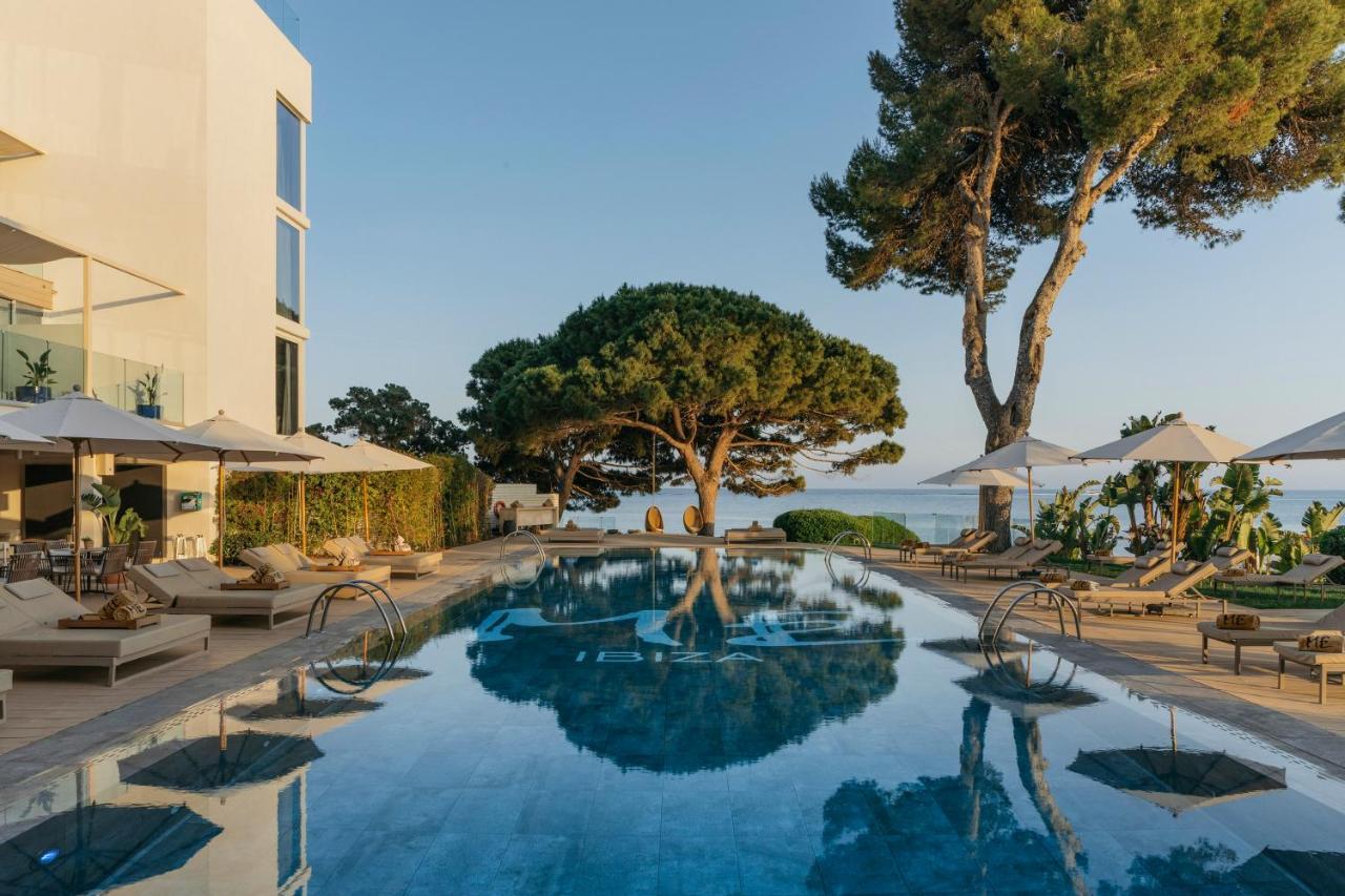 Me Ibiza - The Leading Hotels Of The World Santa Eularia des Riu Esterno foto