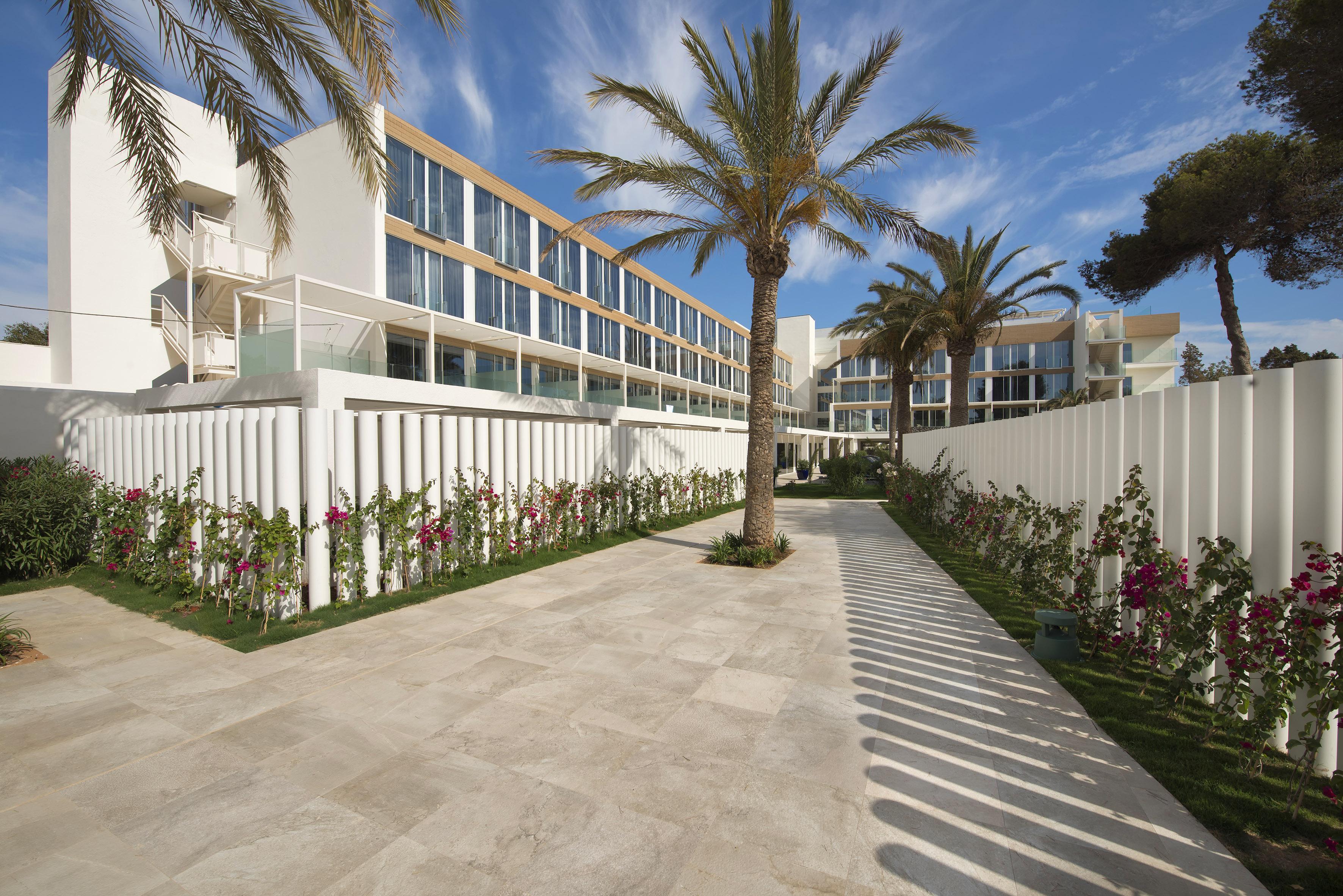 Me Ibiza - The Leading Hotels Of The World Santa Eularia des Riu Esterno foto